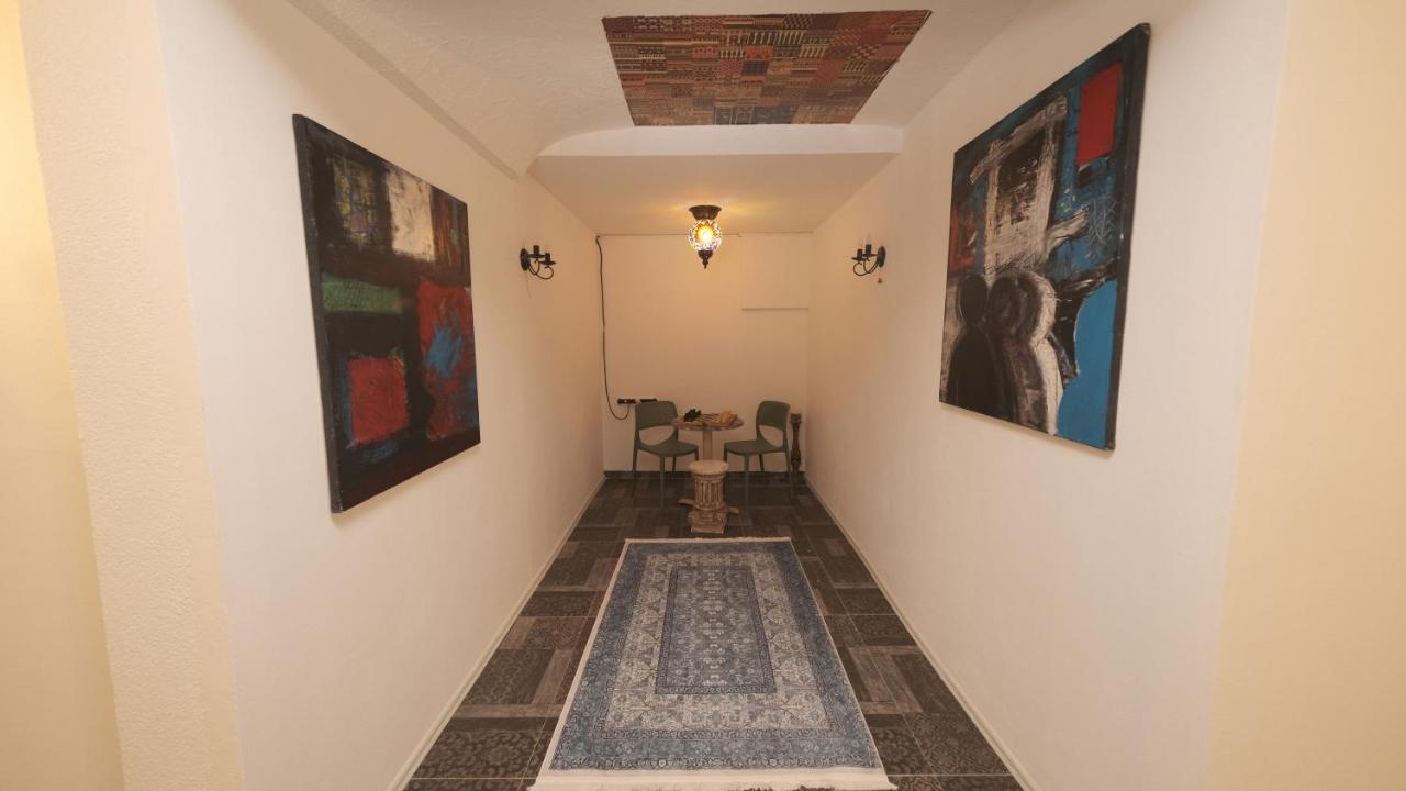 Hostel Dera Πρίστινα Εξωτερικό φωτογραφία